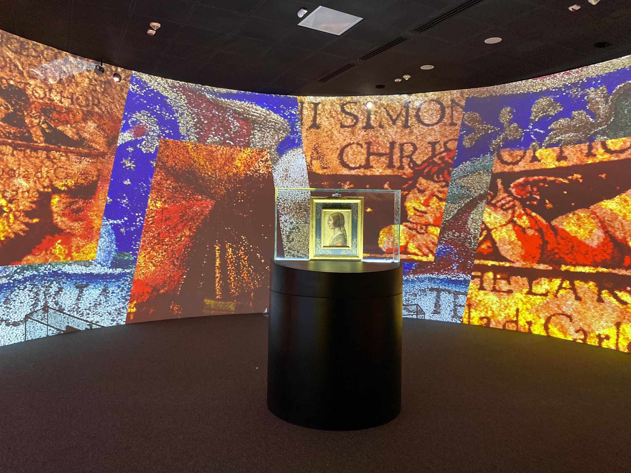 Leonardo da Vinci La Bella Principessa mostra immersiva Astana Kazakistan — Sublime Tecnologico
