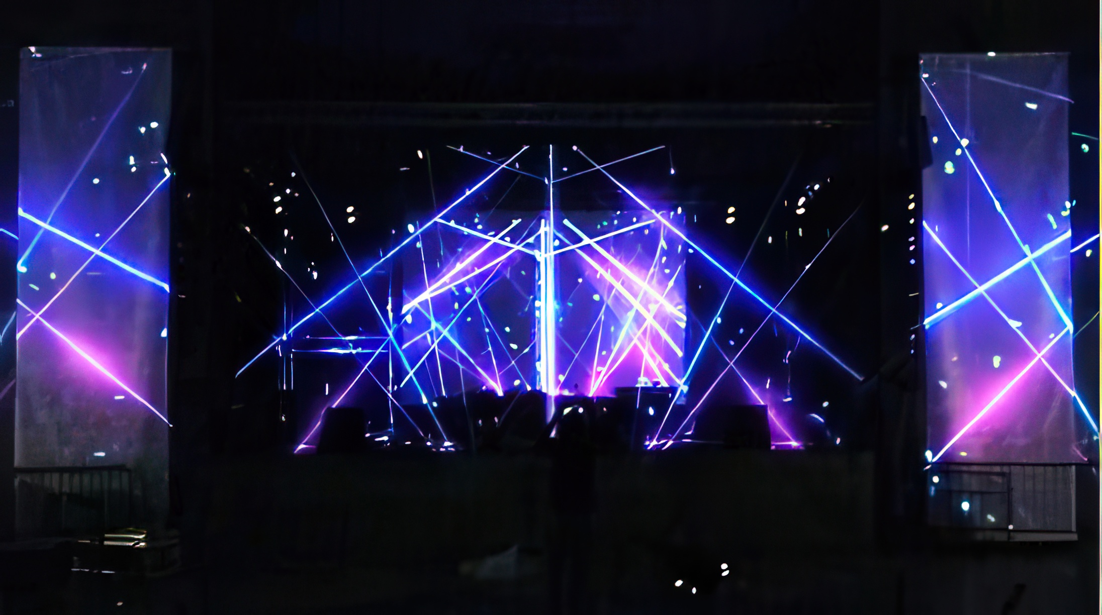 Live Events Realtime Media VJing Notch — Sublime Tecnologico