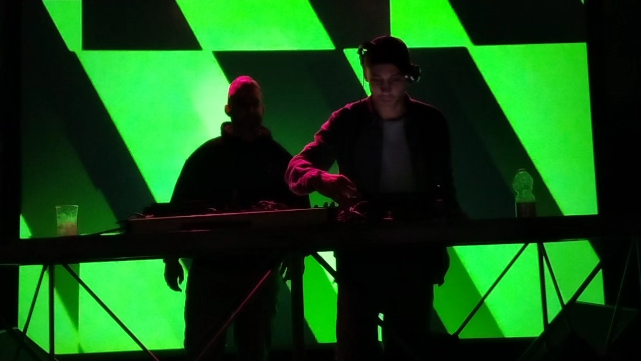 Notch interactive media live — Sublime Tecnologico